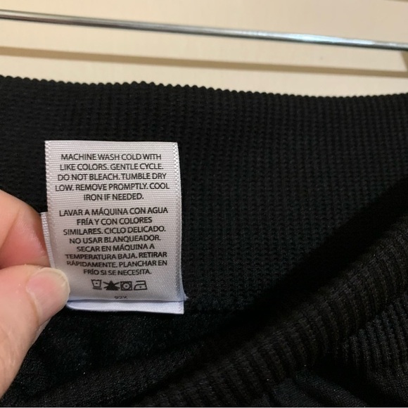 Time and Tru Stretchy Pull-on High Waisted Black Leggings. Size Medium (8-10). - Picture 5 of 7